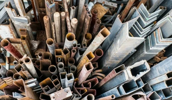 Лом черных и цветных металлов: виды, переработка