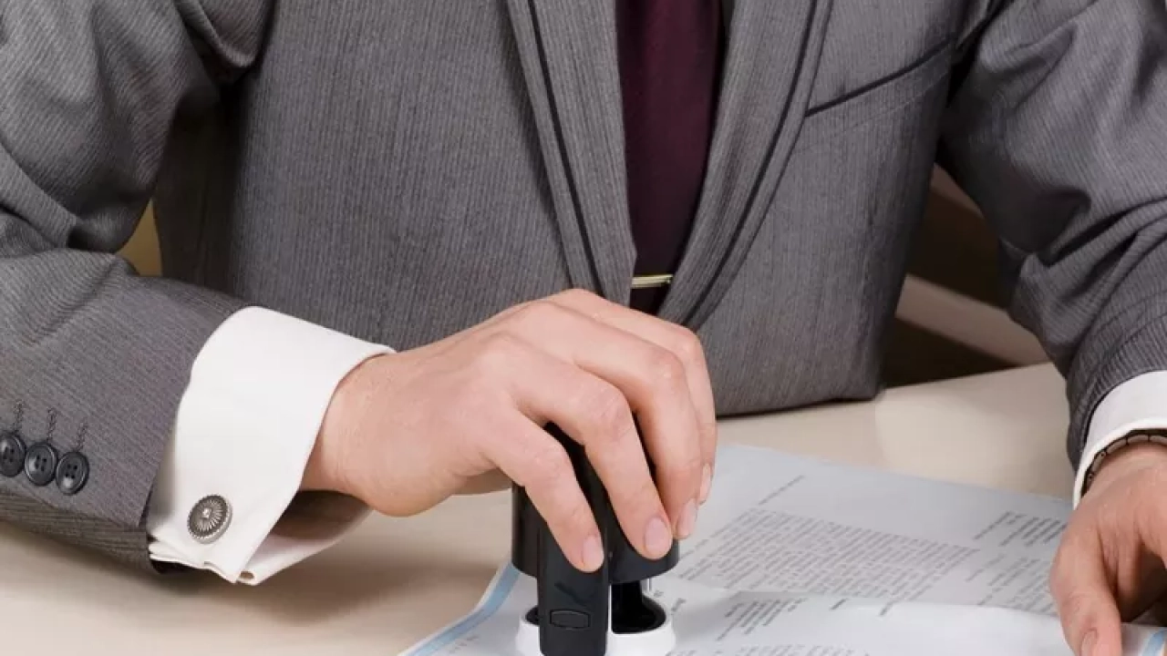 Лицензирование: виды лицензирования, предприятия с обязательным лицензированием